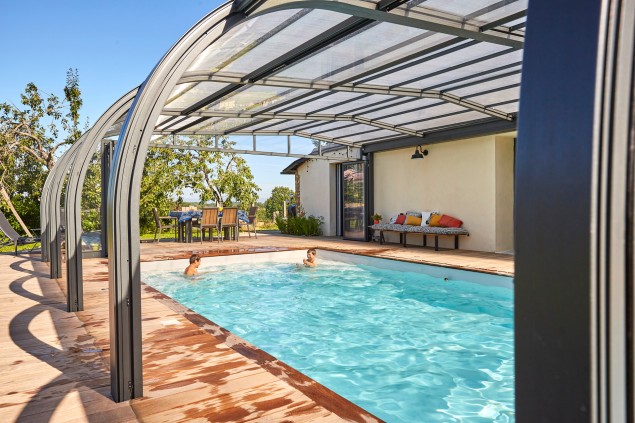abri piscine attik galbé adossé