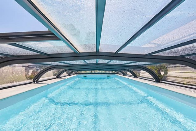abri piscine bas