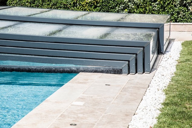 abri de piscine semi-plat