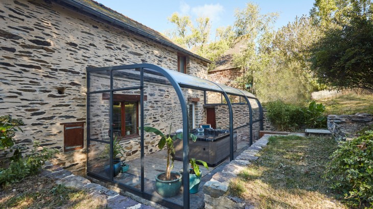 Abri de terrasse Panoramik à panneaux relevables