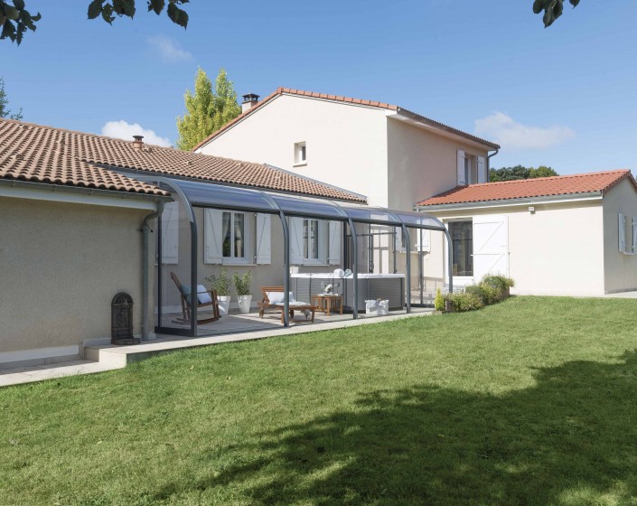 Abri de terrasse Panoramik à panneaux relevables