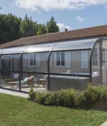 Abri de terrasse Panoramik à panneaux relevables