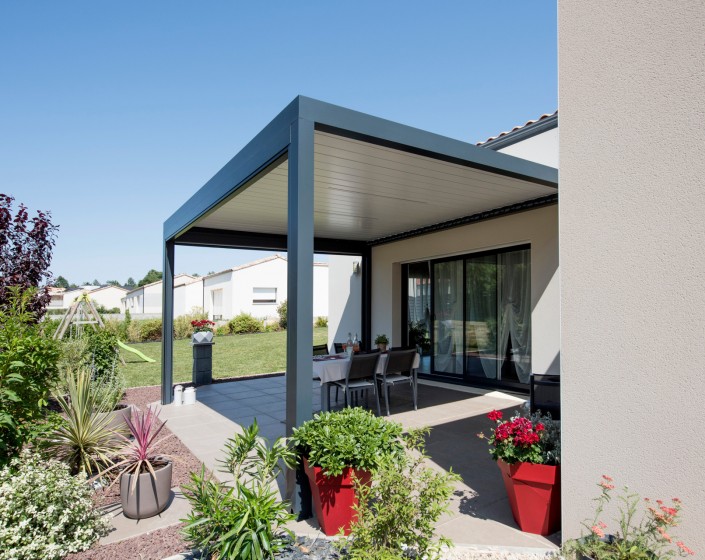 Pergola Bioclimatik à lames orientables