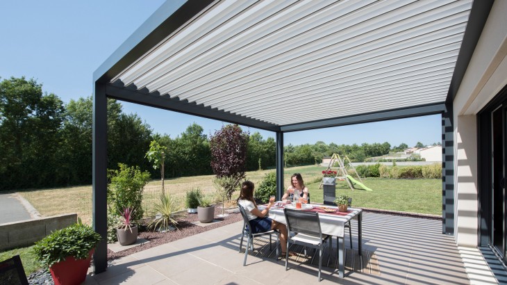 Pergola Bioclimatik à lames orientables