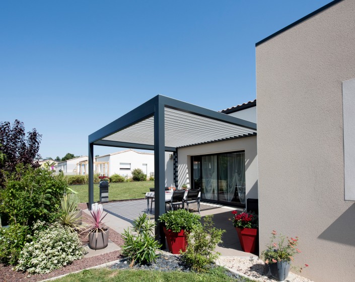 Pergola Bioclimatik à lames orientables