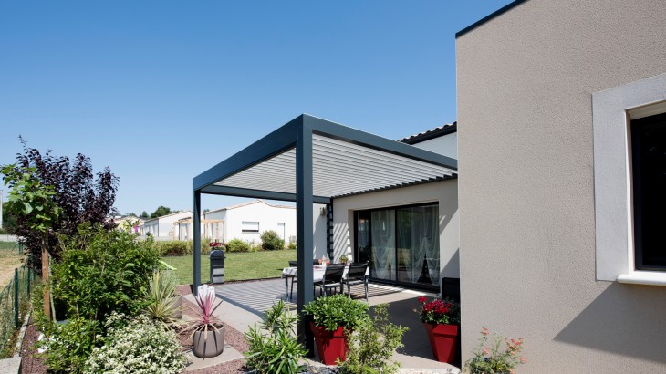 Pergola Bioclimatik à lames orientables