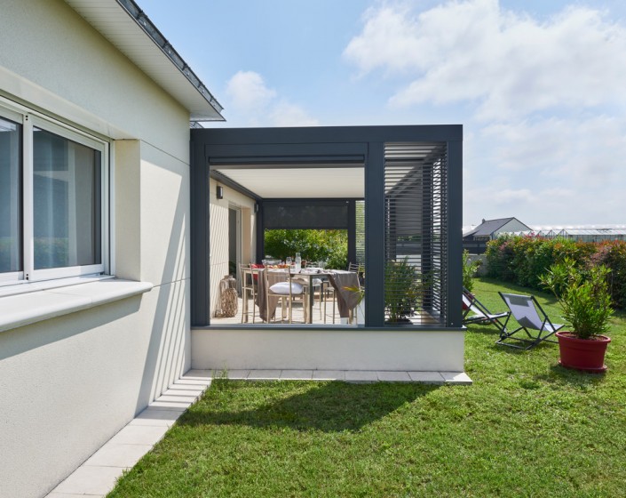 Pergola Bioclimatik à lames orientables