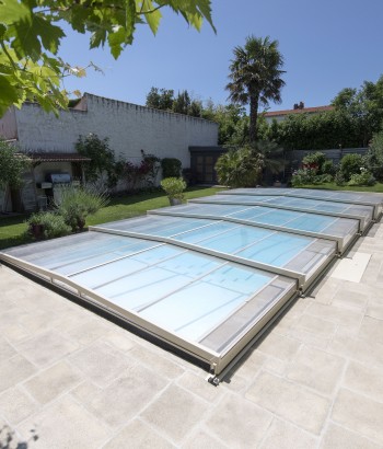 Abri de piscine Triptik Semi-Plat