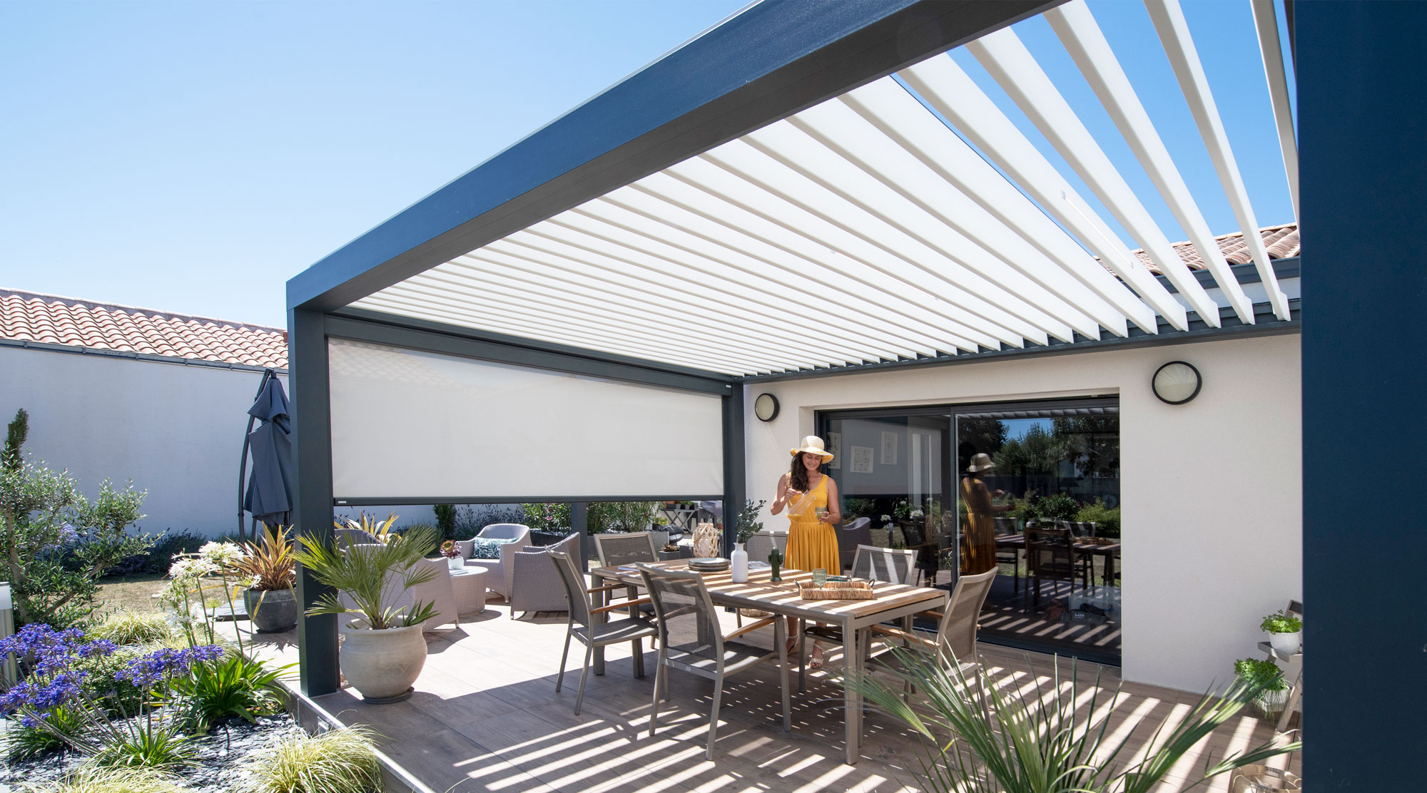 La pergola Bioclimatik de Fabienne et Philippe | Design, confort & innovation | Gustave Rideau