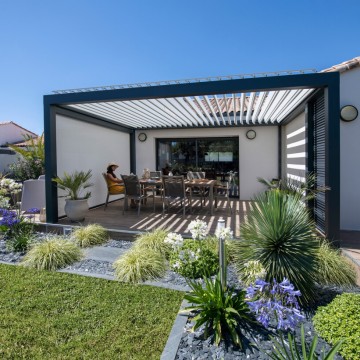 Une pergola bioclimatique est-elle étanche ?