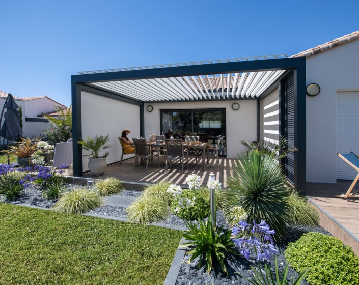 Pergola Bioclimatik à lames orientables