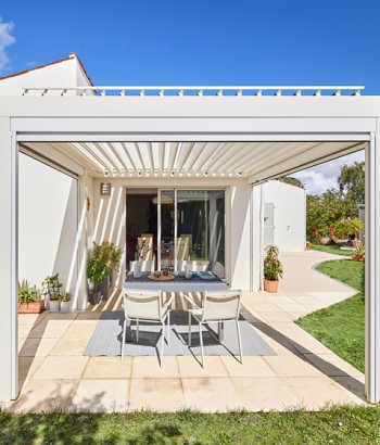 Pergola Bioclimatik à lames orientables