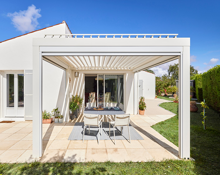 Pergola Bioclimatik à lames orientables