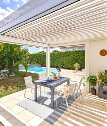 Pergola Bioclimatik à lames orientables