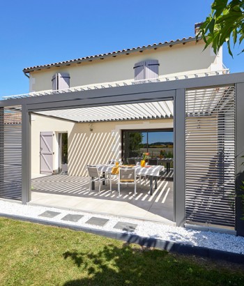 Pergola Bioclimatik à lames orientables
