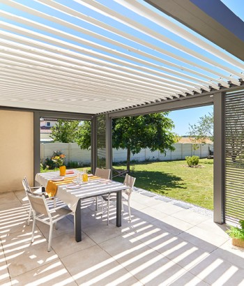 Pergola Bioclimatik à lames orientables