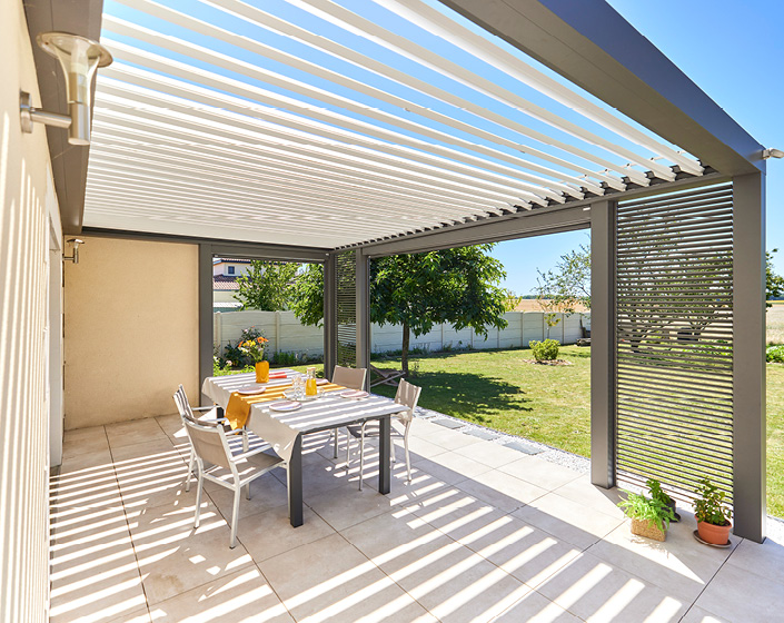 Pergola Bioclimatik à lames orientables
