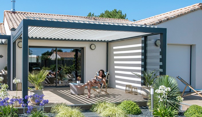 Pergola Bioclimatik à lames orientables