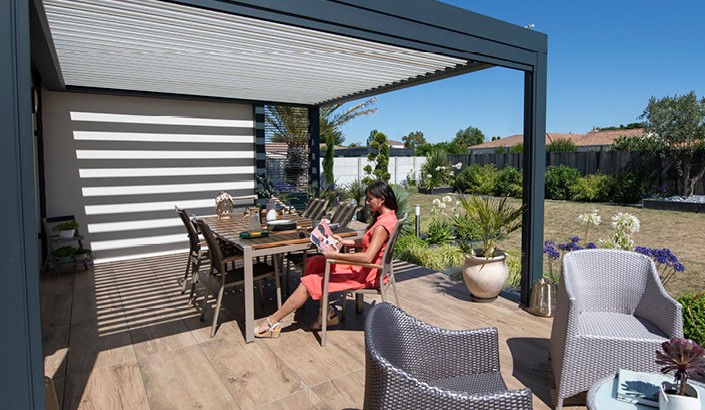 Pergola Bioclimatik à lames orientables