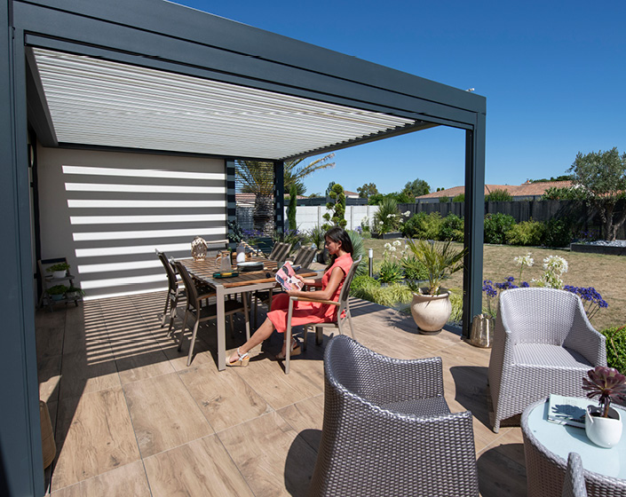 Pergola Bioclimatik à lames orientables