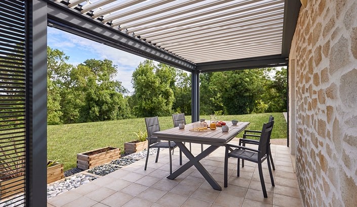 Pergola Bioclimatik à lames orientables