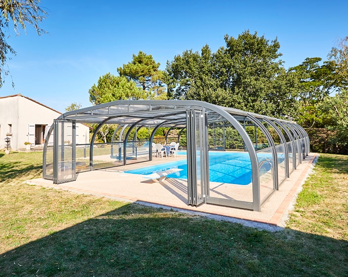 Abri de piscine Elliptik Haut à panneaux relevables
