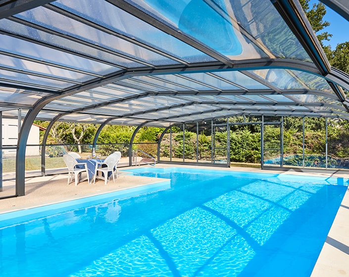 Abri de piscine Elliptik Haut à panneaux relevables