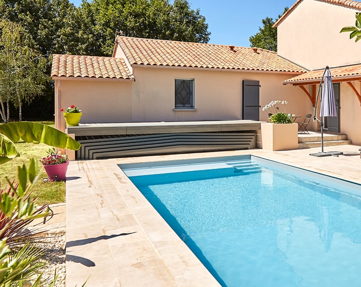 Abri de piscine Triptik Semi-Plat