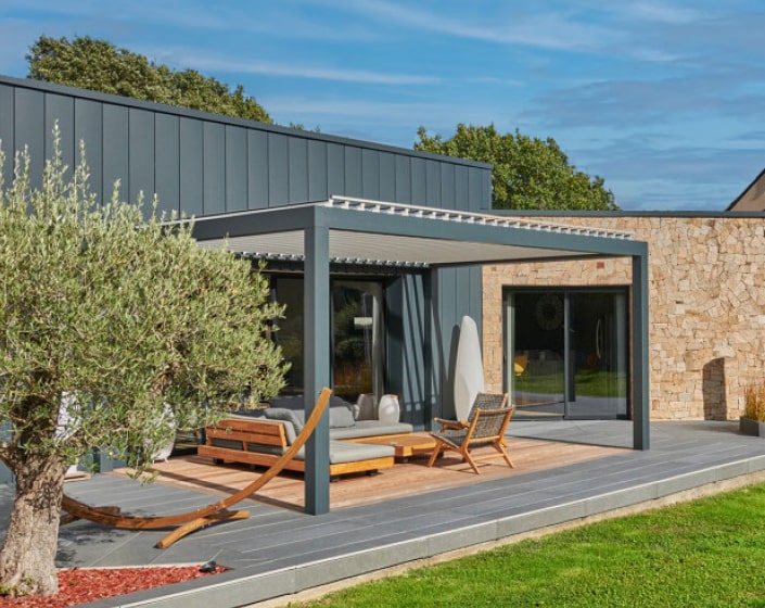 Pergola Bioclimatik à lames orientables