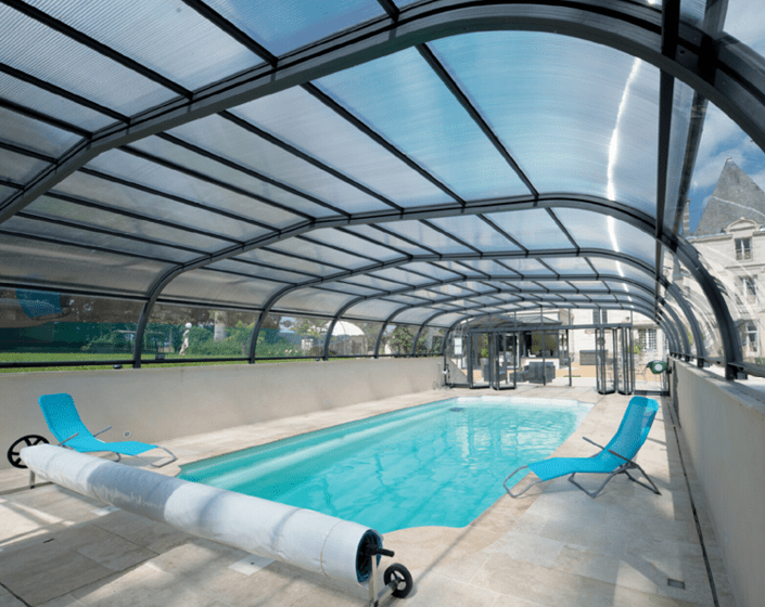 Abri de piscine Elliptik Haut à panneaux relevables