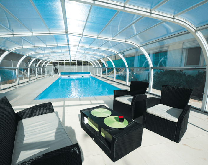 Abri de piscine Elliptik Haut à panneaux relevables