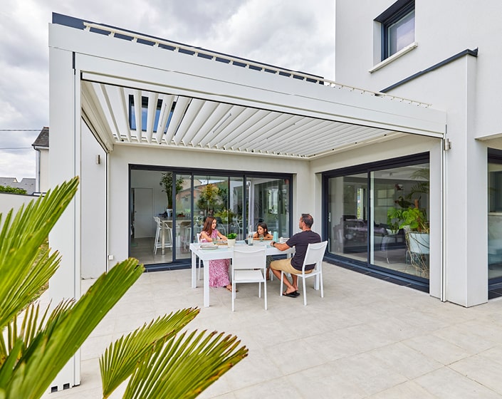 Pergola Bioclimatik à lames orientables