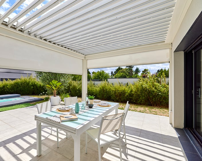 Pergola Bioclimatik à lames orientables