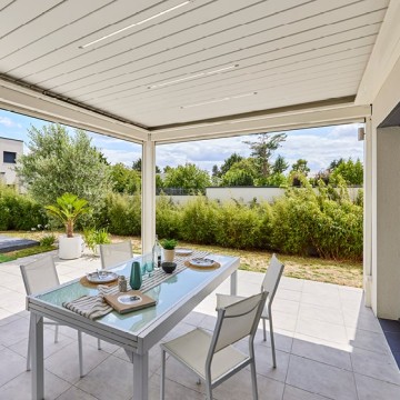 Pergola Bioclimatik à lames orientables