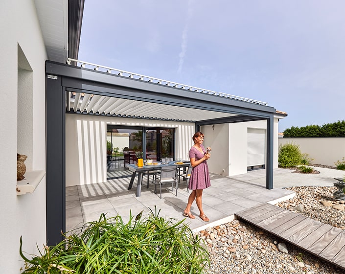 Pergola Bioclimatik à lames orientables