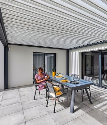 Pergola Bioclimatik à lames orientables