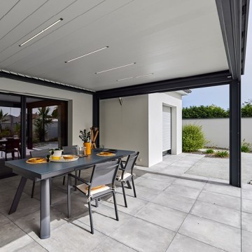 Pergola Bioclimatik à lames orientables