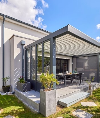 Pergola Bioclimatik à lames orientables