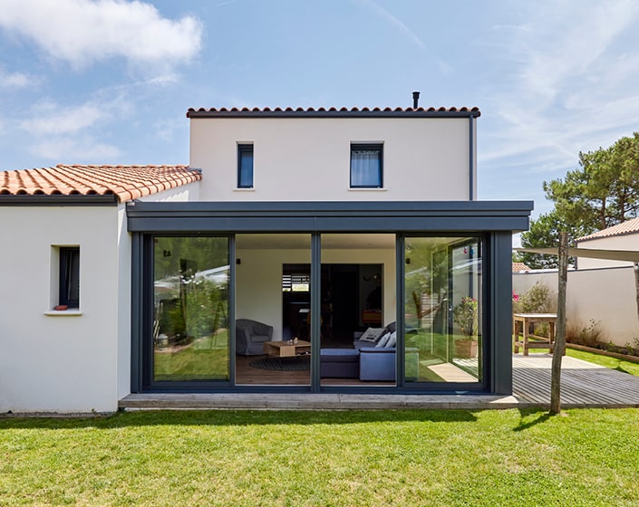 Quels matériaux choisir pour une extension de maison à toit plat ?
 
