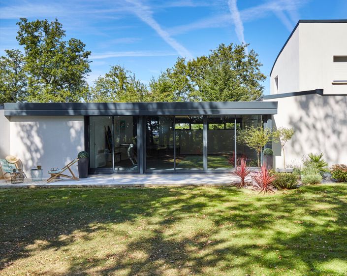 Véranda de Piscine Épure Moderne