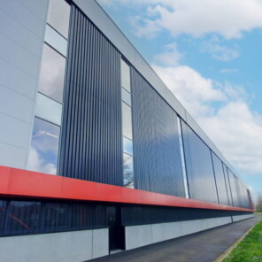 Des façades vitrées pour vos bâtiments industriels
