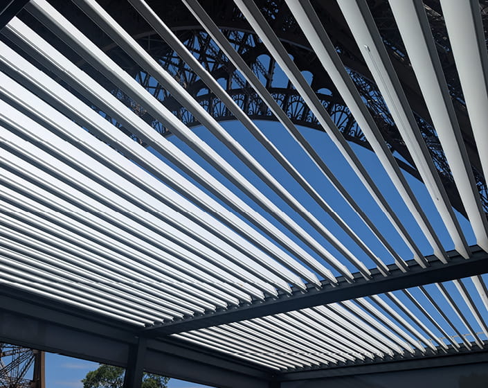 Pergola Bioclimatik à lames orientables